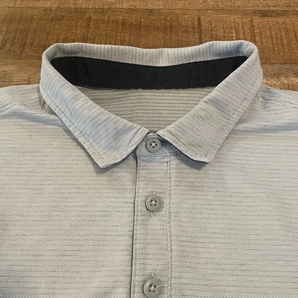Lululemon Evolution Short Sleeve Polo - Picture 5 of 6
